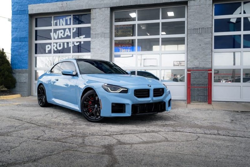 2025 BMW M2 (G87) ловит «привет» от камней в лоб очень быстро — поэтому PPF тут