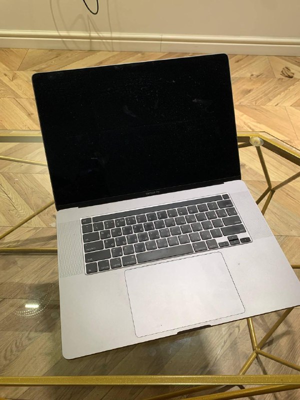 MacBook Pro 16» (2019) a2141, цена 200$ — фото 1