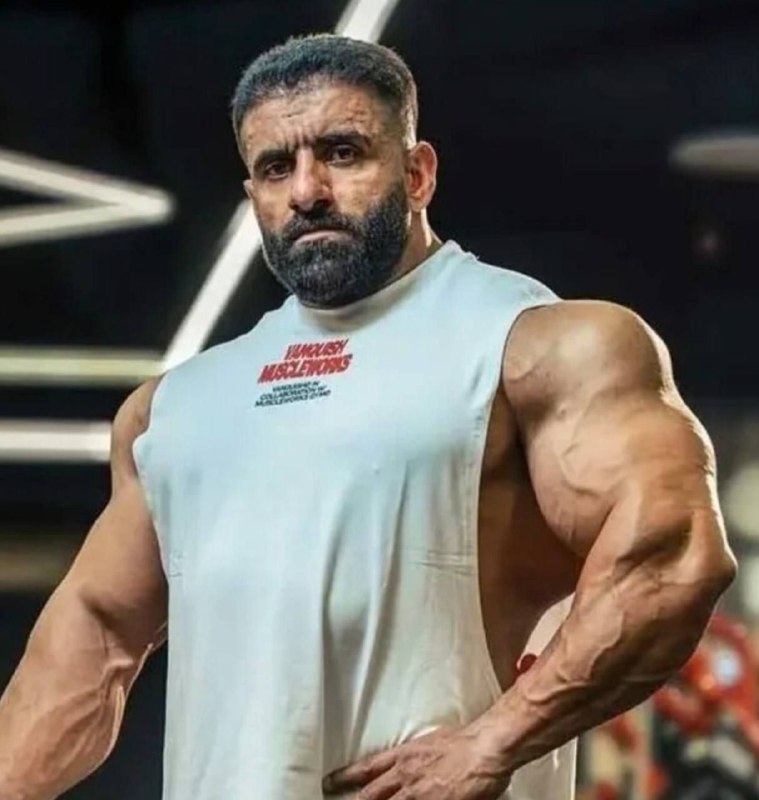 ایدی: 🔴 رسمی : هادی چوپان به دلایل سیاسی (طرفداری از جمهوری اسلامی ایران) اجازه ی ورود به خاک امارات بهش داده نشد و نتونست به 