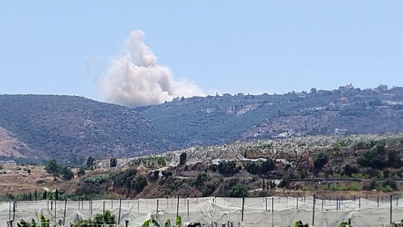 צבא הכיבוש מבצע מבצע בעיירה מג'דל זון, דרומית ללבנון