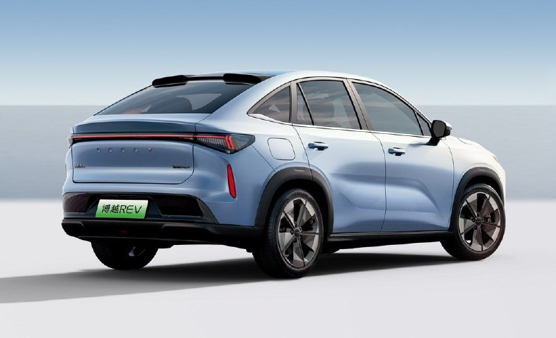 Geely готовит купе-кроссовер Atlas REV 3