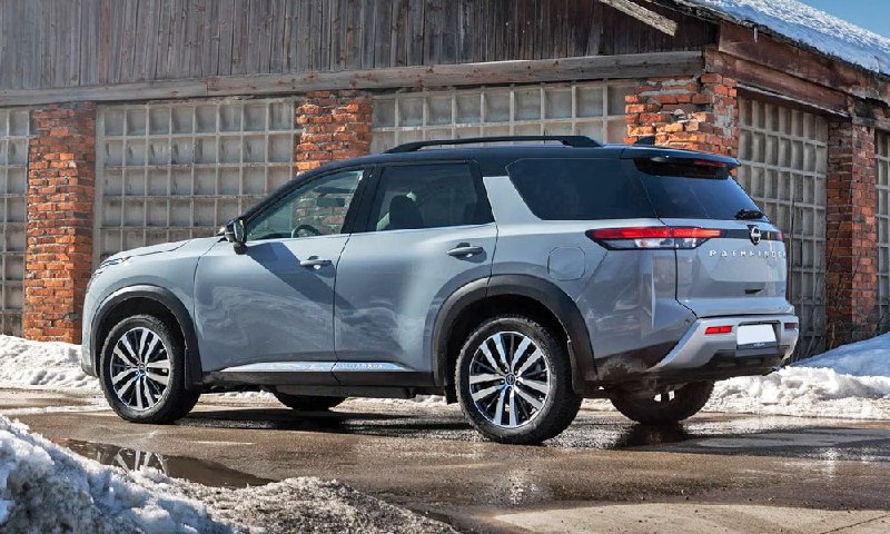 Nissan Pathfinder 2