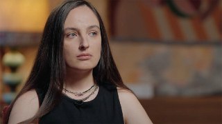 Минюст России внес в реестр иноагентов журналистку Елену Костюченко.В реестр также включены экономист Рубен Ениколопов, журналист Кирилл Кривошеев и компания «Форпост».