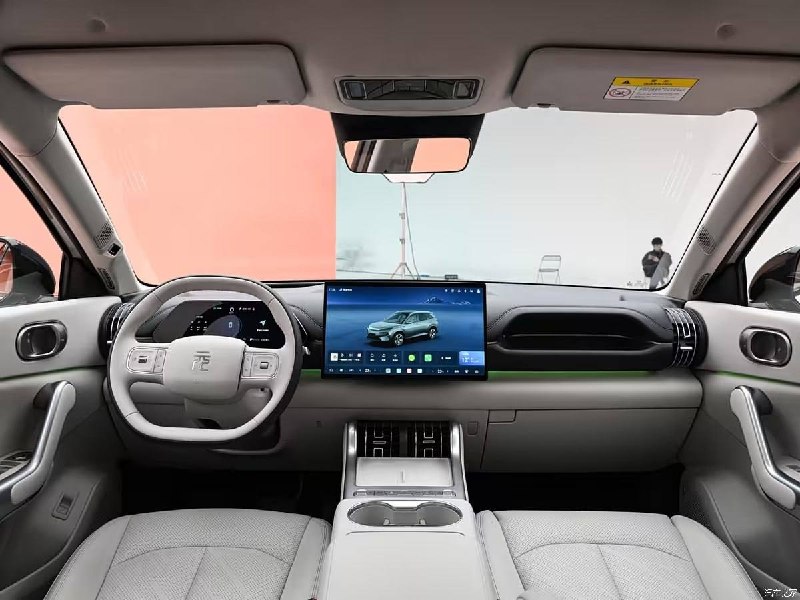 Китайцы снова сломали рынок — BYD показала обновлённый Atto 3 по цене дешевле Lada Vesta. 4