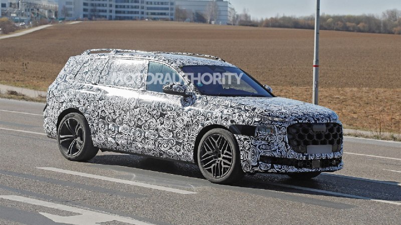 Audi наконец решилась на свой большой козырь? По данным иностранных СМИ, на тестах впервые поймали б 4