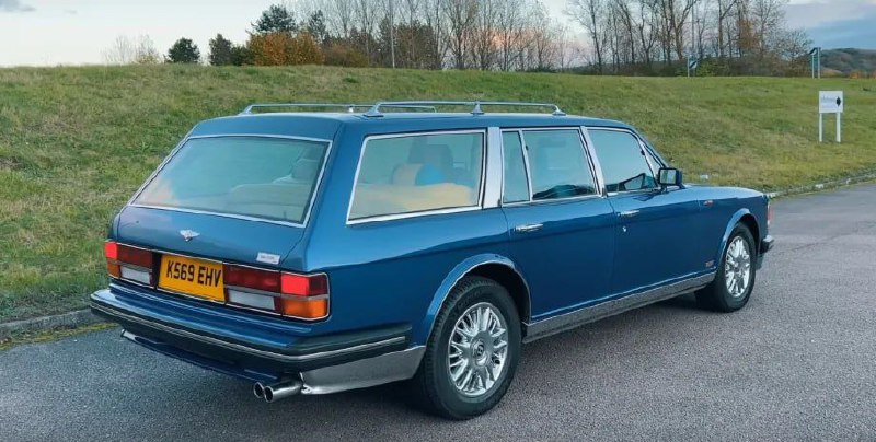 Дедушка «Бентайги» — уникальный семейный универсал Bentley 3