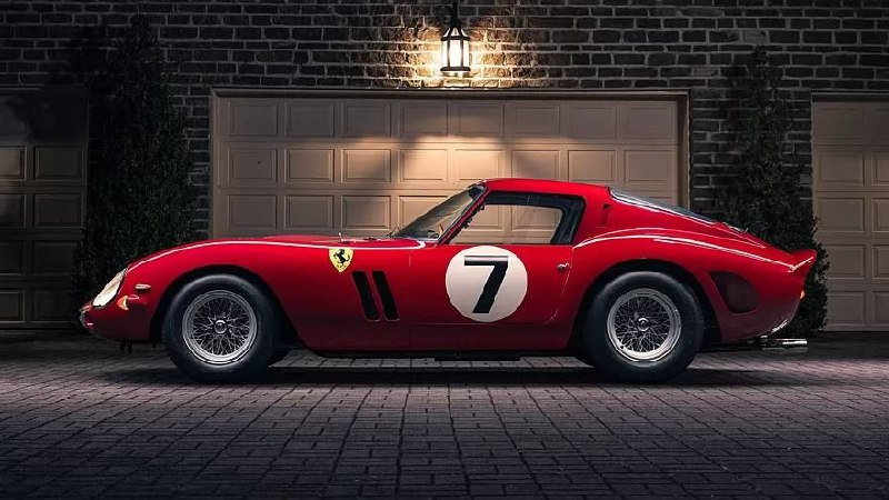 Ferrari 250 GTO стал новым рекордсменом публичных торгов 2