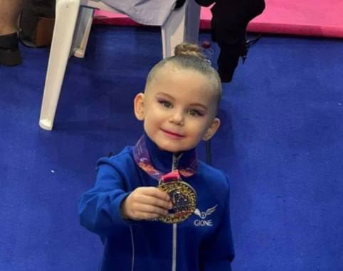 Пятилетняя дагестанская гимнастка Марьям Гаджиева победила на международных соревнованиях в Ереване, представляя нашу страну. фото