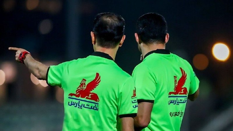 اخبار اصفهان: داوران دیدار ذوبآهن - مس و سپاهان - استقلال مشخص شدند🔹️براین اساس تیم ذوبآهن روز دوشنبه ۲ شهریور ماه میزبان مس شهر با