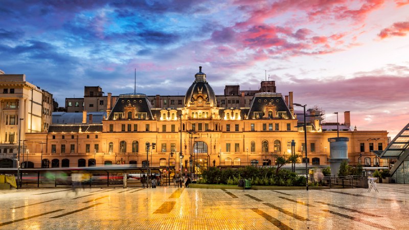 The rise of a republicConstitución railway station, Buenos Aires, Argentina (© Grafissimo/Getty Images)