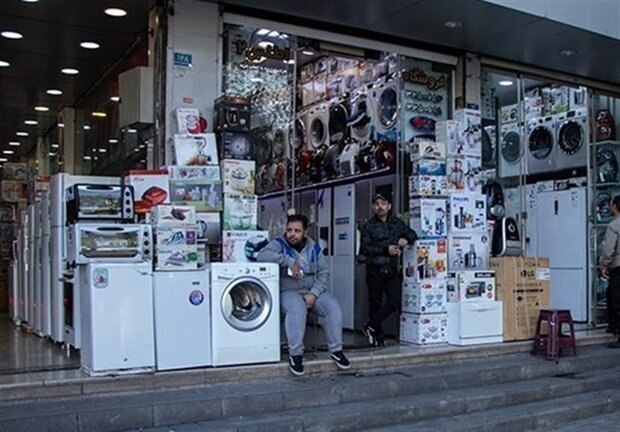 اخبار روز ایران: افزایش ۴۰ درصدی تقاضا برای خرید کالای دست دوم روزنامه اطلاعات نوشت:🔹صنعت لوازم خانگی جزو ۷ رشته اصلی صنعتی کشور با ۵ میل