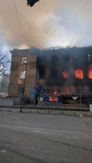 כיום, בית הספר לתעופה בסלבאנסק, מסיבות "לא ידועות", גדל באפס. וצוערים מרוצים, כחלק מהכרת התודה שלהם, מעבירי…