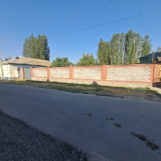 6-sotik yer sotiladi
