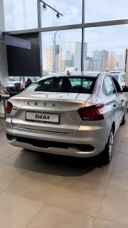 В рилсах сняли обзор на новую Lada Iskra за ₽1,3 миллиона — результат убил.В ком
