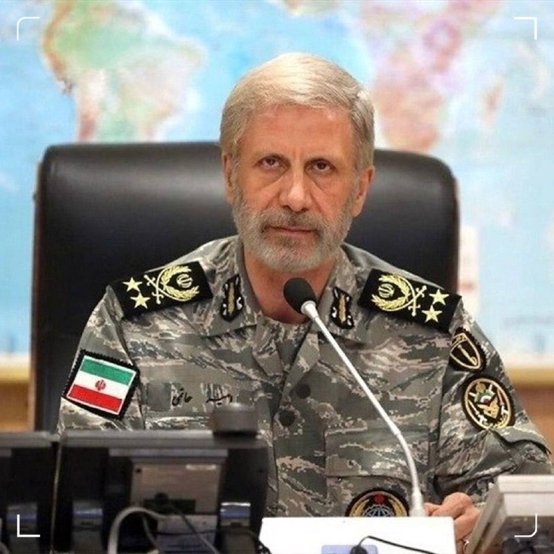 رویداد۲۴: 🔺فرماندهٔ کل ارتش: توان دفاعی ایران معادلات دشمنان را تغییر داد🔸فرماندهٔ کل ارتش: وزارت دفاع و پشتیبانی نیروهای مسلح طی