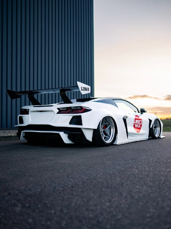 Corvette C8 Silhouette от Liberty Walk 4