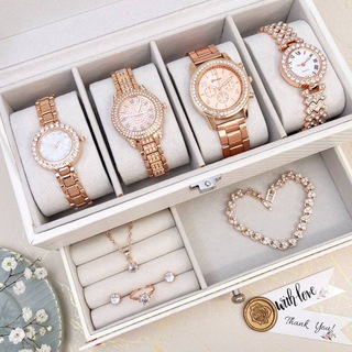 ⁨Whatch land⁩