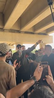 מפגינים בבבל לעלי אל-זיידי: אתה אחינו, אבל נשק ההתנגדות הוא קו אדום&33;