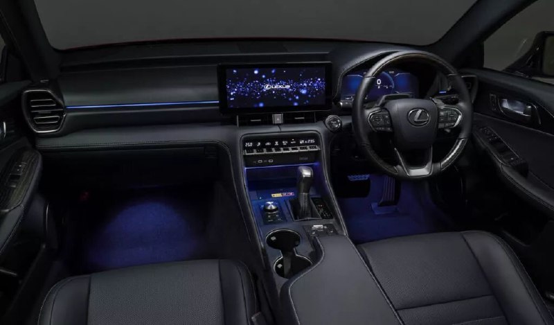Lexus IS обновили: спортивный седан обзавёлся новым дизайном, доработанным интерьером и эксклюзивной 3