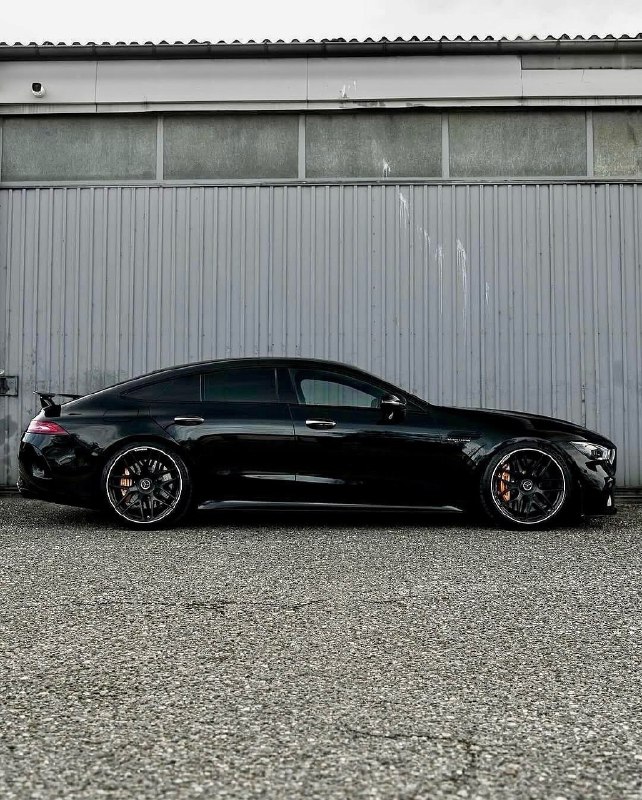 Mercedes AMG GT63 9