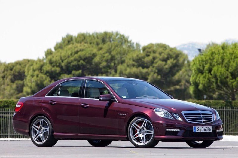 Mercedes-Benz E 63 AMG (W212) 2