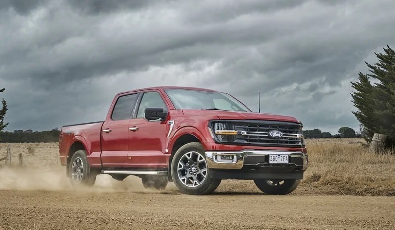 Самый популярный пикап в мире добрался до ЕвропыFord F-150 официально появится в