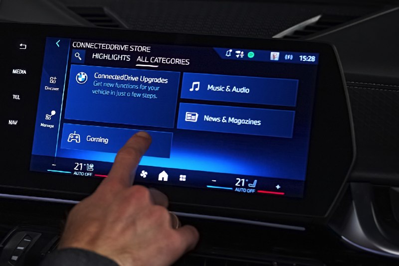 Лето, а в ConnectedDrive Store — распродажа: с 24 июня и до 2 июля на многие фун