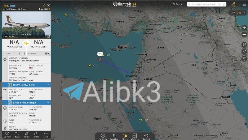 מטוס תדלוק אווירי צבאי KC-135T, לכיוון מערב מאזור ליד ישראלי לכיוון הים התיכון.