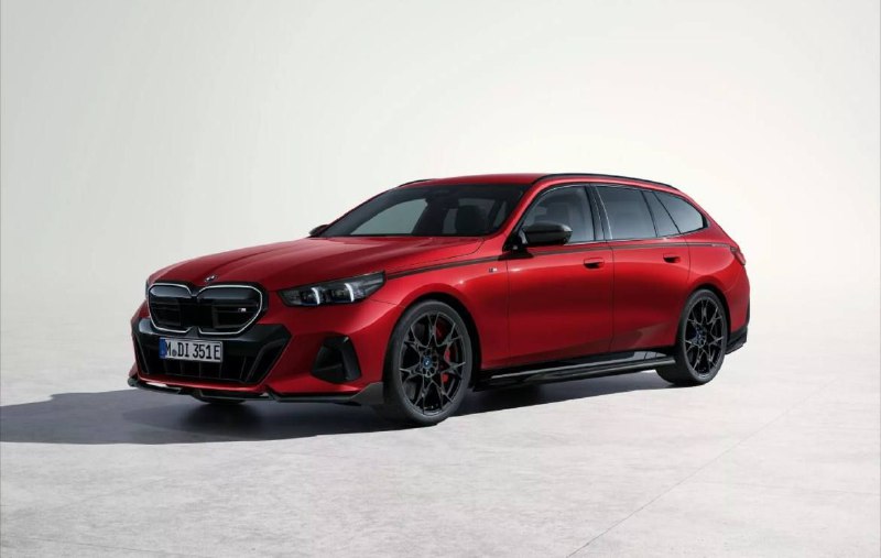 Новые универсалы BMW получили комплект заводского тюнингаНаборы деталей предложе