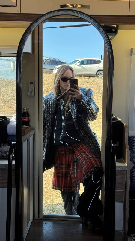 Это точно Алматы? А то у меня ощущение, что мы снимаем клип в Техасе 💘Это точно Алматы? А то у меня ощущение, что мы снимаем клип в Техасе 💘