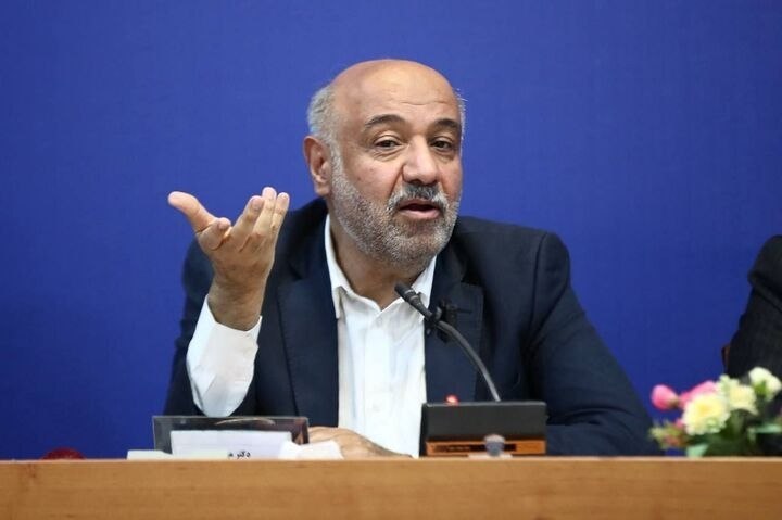 روزنامه ایران: ⭕ وزیر کار: افزایش مبلغ کالابرگ بستگی به تامین منابع غیرتورمی دارد🔹احمد میدری، وزیر تعاون، کار و رفاه اجتماعی تاکید کرد
