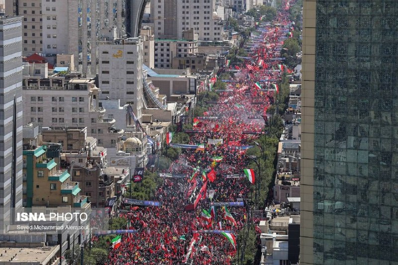 - 🇮🇷 קהל של מיליונים נאסף במשהד להלוויה האחרונה של האייתוללה חמינאי