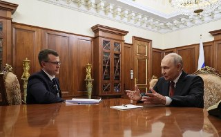 💬 Путин: удары по Киеву и украинским городам эффективны и своевременны, они помогают решать боевые задачи на фронтеПосле участия в съезде «Единой России» президент Владимир Путин стал отвечать на вопросы журналиста ВГТРК Павла Зарубина из кремлевского пула