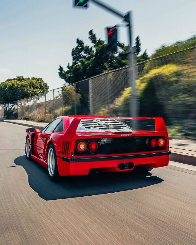 Ferrari f40 4