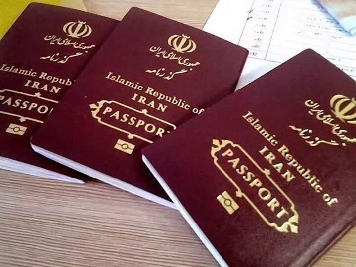 افق کردستان🇮🇷: اعتبار گذرنامه‌ها تمدید می‌شودسخنگوی کمیسیون امور داخلی کشور و شوراها در مجلس: 🔹️بر اساس مصوبه امروز کمیسیون مدت اعتبار 