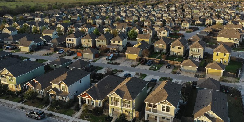 Texas bill would prevent Chinese citizens from owning real estate there