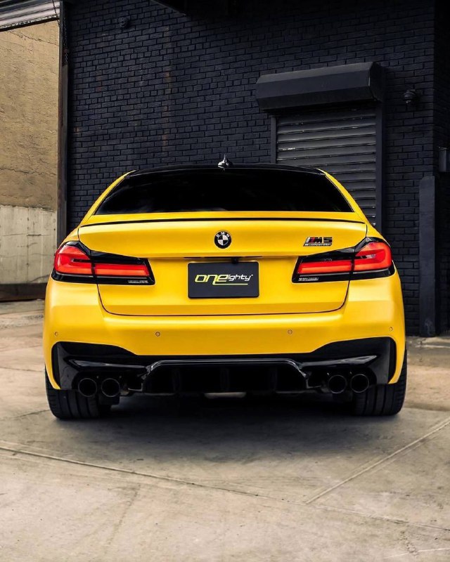BMW M5 F90 Competition 4