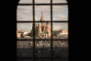 В российской элите и обществе растет усталость от войны. 60% участников закрытых опросов хотят прекращения боев — Фарида РустамоваВ российской элите и обществе растет усталость от войны в Украине. Об этом пишет журналистка Фарида Рустамова со ссылкой на ис
