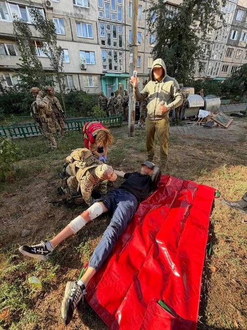 Мазда избухнала в окупиран от Русия Севастопол около 6:45 сутринта, според местните доклади.