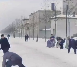 The first ever recorded snowball fight in Lyon, France. 1896📚 Buzz History