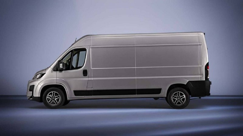 Фургон Toyota Proace Max получил электрическую версию 6