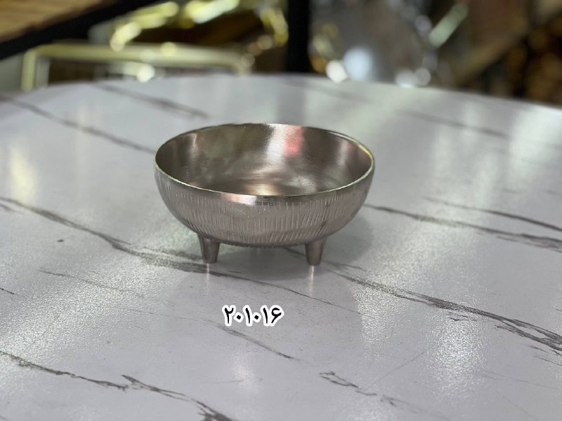 Best decor: ⚜️خطی شکلات ۳ پایه سیلور کد ۲۰۱۰۱۶s قیمت ۱۷۴۰ تومان ارتفاع: ۹قطره: ۱۸⚜️خطی آجیل ۳ پایه سیلور کد ۲۰۱۰۱۵s قیمت ۲۳۴۰ تومان 