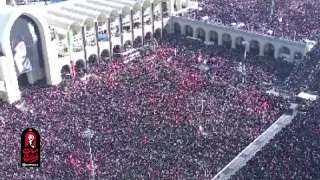 💢 שירת ההמנון הלאומי וחלוקת כבוד צבאי לגופת המנהיג ההרוג במסגד של האימאם חומייני בטהראן, דקות לפני תפילה.