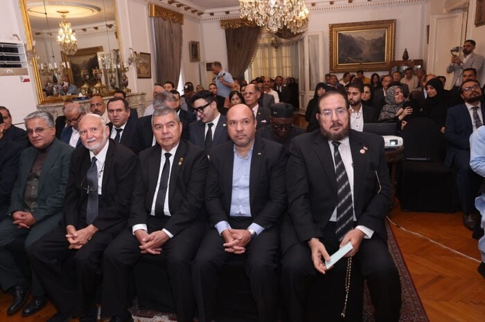 קהיר: טקס הנצחה למנהיג איראן ההרוג, האייתוללה חמינאי