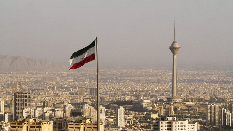 آخرین خبر تهران: وزش باد تا اوایل هفته آینده ادامه دارد🔹مدیرکل هواشناسی استان تهران: تا پایان هفته و همچنین اوایل هفته آینده تغییرات دمای