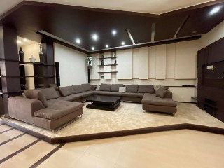 House for sale 7 rooms, 496m², landmark: behind the Dikar'om restaurant
