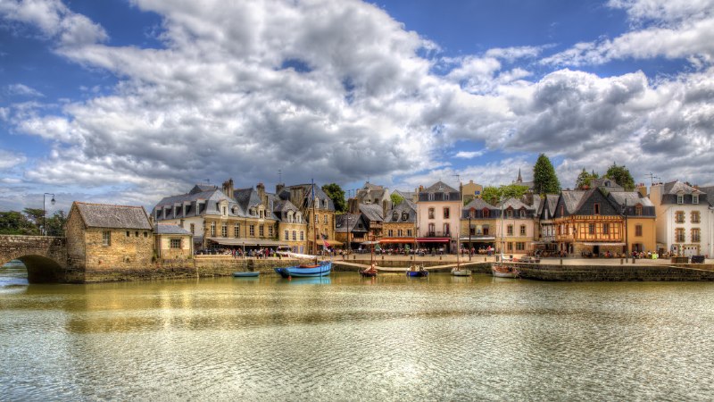 Where Brittany meets the tidePort de Saint-Goustan, Auray, Brittany, France (© Rolf E. Staerk/Shutterstock)
