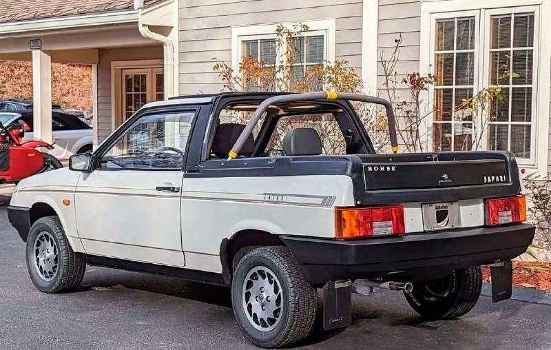 В США продают за $29 тысяч Lada-кабриопикап 7