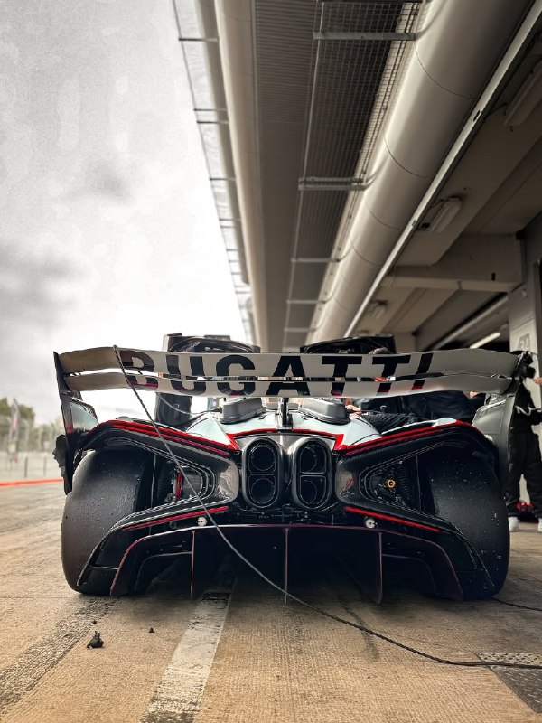 1/40 Bugatti Bolide 2