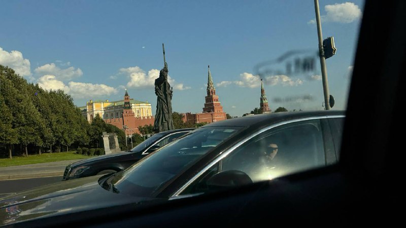 Приключения в Москве:— перезапуск бренда Planta Rosa;— съемки и свадьба Дарьи Цыпилевой;— заказы HAIRPIN MT;— встреча с компанией SENECA;— встреча с брендом HIGHLIGHTS;— тест для невесты;— встречи с друзьями 🫶🏻P.S. Уезжаю из Москвы с двумя букетами и подарками 🌹Приключения в Москве:— перезапуск бренда Planta Rosa;— съемки и свадьба Дарьи Цыпилевой;— заказы HAIRPIN MT;— встреча с компанией SENECA;— встреча с брендом HIGHLIGHTS;— тест для невесты;— встречи с друзьями 🫶🏻P.S. Уезжаю из Москвы с двумя букетами и подарками 🌹